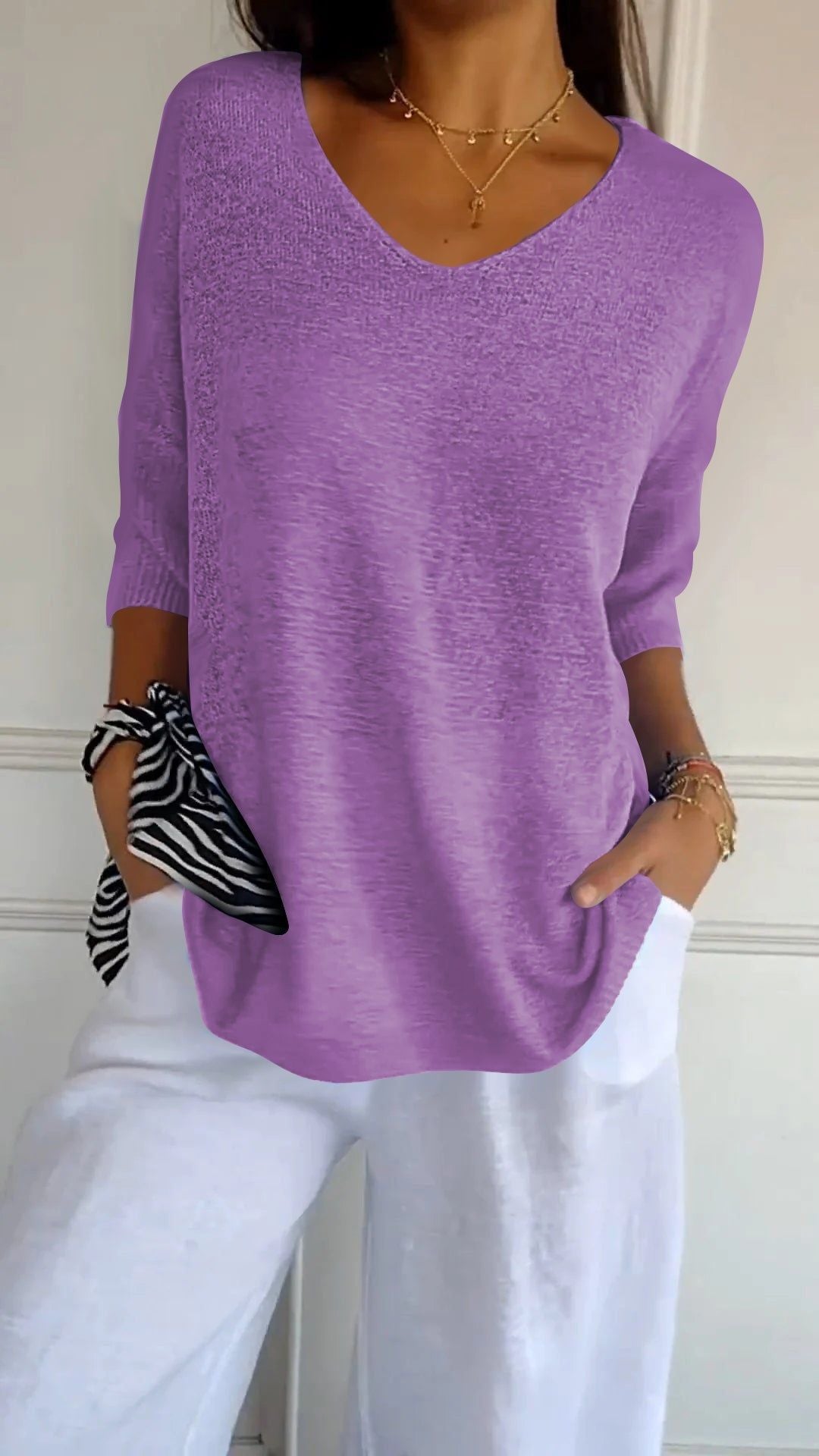 Women's Solid Long Sleeve V-Neck Knitwear