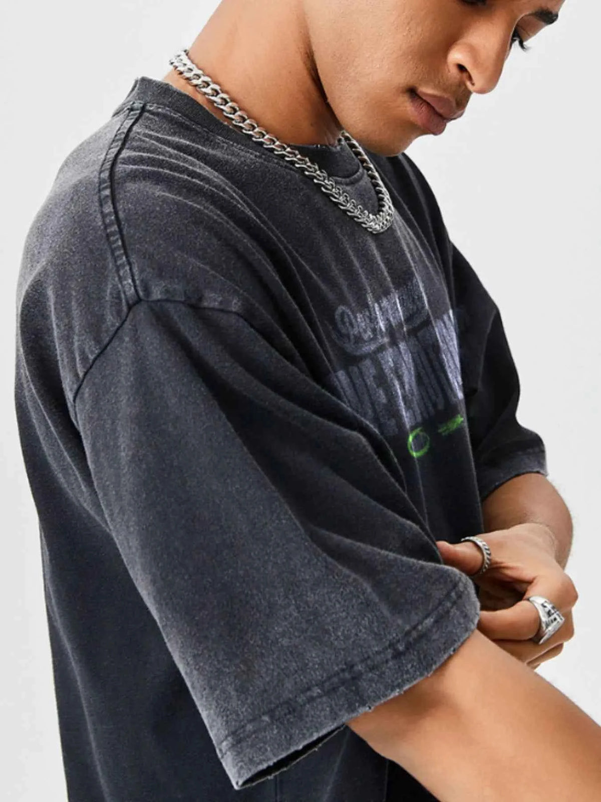 Men's Graphic Round Neck Short Sleeve T-Shirt